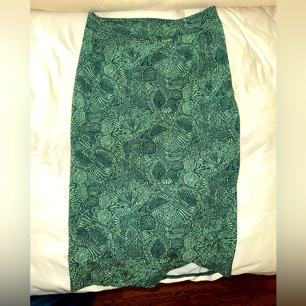 Rip Skirt Hawaii Green Patterned Skirt
